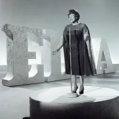 Ascolta Ella Fitzgerald and Her Orchestra, guarda video musicali, leggi la biografia, vedi le date del tour & altro!