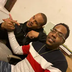 Luister naar Izzo Dastar, bekijk muziekvideo's, lees de bio, bekijk de tourdata, en meer!