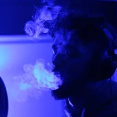 Dlane NLG을(를) 듣고, 뮤직 비디오를 보고, 약력을 읽고, 투어 일정 등을 확인하세요!