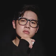 Posłuchaj wykonawcy Manny Rune, obejrzyj teledyski, przeczytaj biografię, zobacz daty tras koncertowych i nie tylko!