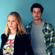 Ouve The Money War, vê vídeos de música, lê a biografia, vê as datas da digressão e muito mais!