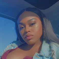 聆聽 Alle、觀看音樂影片、閱讀小傳、查看巡演日期等！