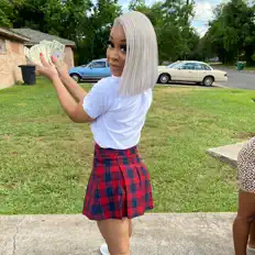 007: песни, клипы, биография, даты выступлений и многое другое.