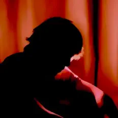 收听 somnum yüth、观看音乐视频、阅读小传、查看巡演日期等 ！