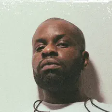 Escucha a Erick Adrián, mira vídeos musicales, lee la biografía, consulta fechas de giras y mucho más.