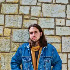 Nick Nezisを聴いたり、ミュージックビデオを鑑賞したり、経歴やツアー日程などを確認したりしましょう！
