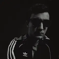 Poslechněte si interpreta Greg Thomas, sledujte hudební videa, přečtěte si životopis, podívejte se na data turné a další informace.