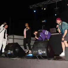 Dengarkan FØ Records, tonton video musik, baca bio, lihat tanggal tur & lainnya!