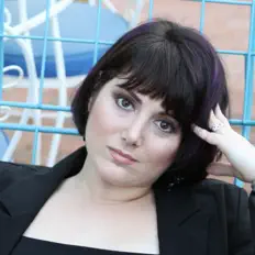 Escucha a Marissa Levy, mira videos musicales, lee su biografía, consulta las fechas de las gira y más.