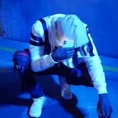 收听 Y.U.N.G JB、观看音乐视频、阅读小传、查看巡演日期等 ！