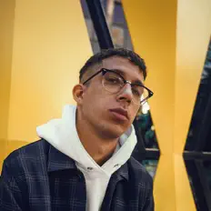 收听 Potter、观看音乐视频、阅读小传、查看巡演日期等 ！