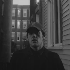 聆聽 Matthew Rollins、觀看音樂影片、閱讀小傳、查看巡演日期等！