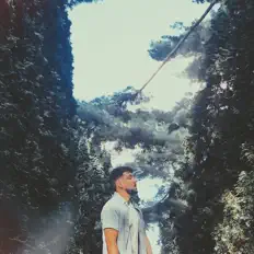 Nicky Gwiggs सुनें, म्यूज़िक वीडियो देखें, बायो पढ़ें, दौरे की तारीखें और बहुत कुछ देखें!