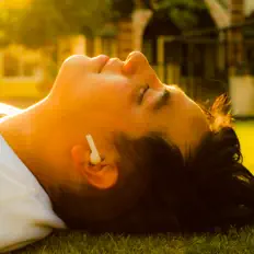 收听 Angel of Jesus、观看音乐视频、阅读小传、查看巡演日期等 ！