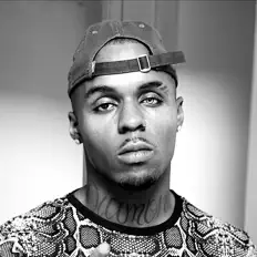 Poslechněte si interpreta Diamondeye, sledujte hudební videa, přečtěte si životopis, podívejte se na data turné a další informace.