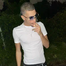 Dengarkan NEP Glock, tonton video musik, baca bio, lihat tanggal tur & lainnya!