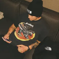 Hör dir Deacon Blues an, schau dir Musikvideos an, lies die Biografie, finde Tourdaten und mehr!