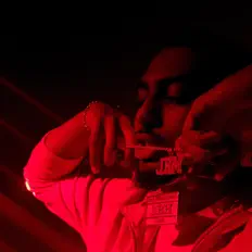 A-Money सुनें, म्यूज़िक वीडियो देखें, बायो पढ़ें, दौरे की तारीखें और बहुत कुछ देखें!