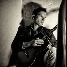 Ascolta Jack Rubinacci, guarda video musicali, leggi la biografia, vedi le date del tour & altro!
