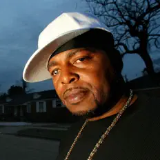 The Last Mr. Biggを聴いたり、ミュージックビデオを鑑賞したり、経歴やツアー日程などを確認したりしましょう！