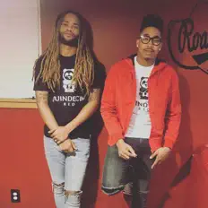 收听 The Roadrunners、观看音乐视频、阅读小传、查看巡演日期等 ！