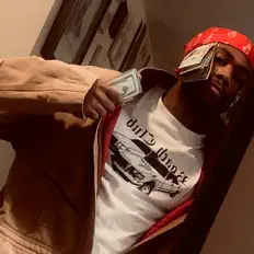 Poslechněte si interpreta D.N.O., sledujte hudební videa, přečtěte si životopis, podívejte se na data turné a další informace.