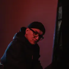 Luister naar Эл Мил, bekijk muziekvideo's, lees de bio, bekijk de tourdata, en meer!