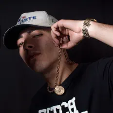 Iflewを聴いたり、ミュージックビデオを鑑賞したり、経歴やツアー日程などを確認したりしましょう！