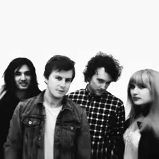 Poslechněte si interpreta Gold & Youth, sledujte hudební videa, přečtěte si životopis, podívejte se na data turné a další informace.