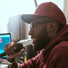 D Prime सुनें, म्यूज़िक वीडियो देखें, बायो पढ़ें, दौरे की तारीखें और बहुत कुछ देखें!