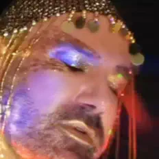 Escucha a Flux, mira videos musicales, lee su biografía, consulta las fechas de las gira y más.