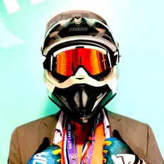 Escucha a Bobby Bike, mira videos musicales, lee su biografía, consulta las fechas de las gira y más.