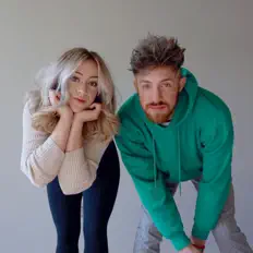 Écoutez Future Friend, regardez des vidéoclips, lisez la biographie, consultez les dates de tournée et plus encore !