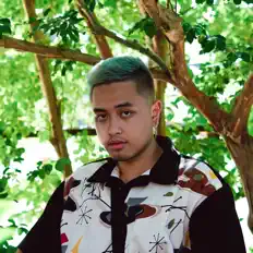 收听 Skelly、观看音乐视频、阅读小传、查看巡演日期等 ！