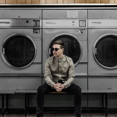 Listen to Kalmer, watch music videos, read bio, see tour dates & more!