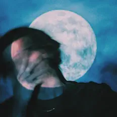 Julitoを聴いたり、ミュージックビデオを鑑賞したり、経歴やツアー日程などを確認したりしましょう！