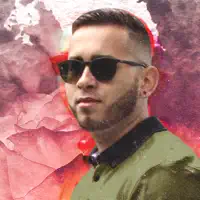 Ascolta undefined, guarda video musicali, leggi la biografia, vedi le date del tour & altro!