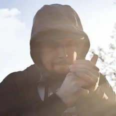 Ακούστε περιεχόμενο από M2, παρακολουθήστε μουσικά βίντεο, διαβάστε το βιογραφικό, δείτε ημερομηνίες περιοδείας, και πολλά ακόμη!