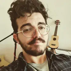 Ouve North, vê vídeos de música, lê a biografia, vê as datas da digressão e muito mais!