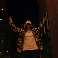 Écoutez TheYungRich, regardez des vidéoclips, lisez la biographie, consultez les dates de tournée et plus encore !