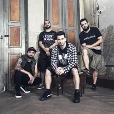 Escucha a Gelo-Nove, mira vídeos musicales, lee la biografía, consulta fechas de giras y mucho más.