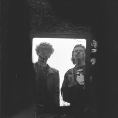 Listen to Twin Diver, watch music videos, read bio, see tour dates & more!
