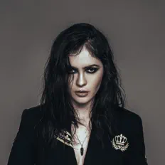 Lara Klartを聴いたり、ミュージックビデオを鑑賞したり、経歴やツアー日程などを確認したりしましょう！