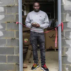 聆聽 Benji Black、觀看音樂影片、閱讀小傳、查看巡演日期等！