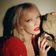 Ouça Ariel Beesley, assista a videoclipes, leia a biografia, veja as datas das turnês e mais!