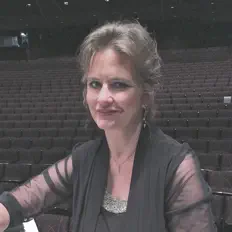 Ouve Cheryl Amelang, vê vídeos de música, lê a biografia, vê as datas da digressão e muito mais!