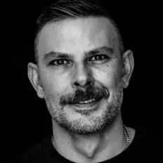 Dengarkan DJ Jon Doe, tonton video musik, baca bio, lihat tanggal tur & lainnya!