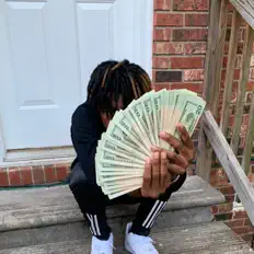 Dengarkan 1onlyx, tonton video musik, baca bio, lihat tanggal tur & lainnya!