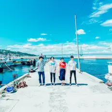 收听 AFTER YOUTH、观看音乐视频、阅读小传、查看巡演日期等 ！