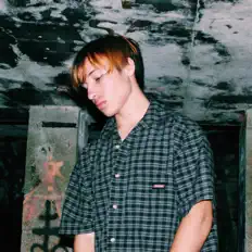 Evan Rhysを聴いたり、ミュージックビデオを鑑賞したり、経歴やツアー日程などを確認したりしましょう！